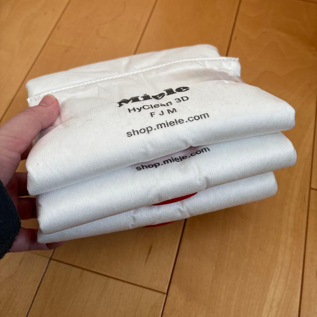 Miele ミーレ　紙パック式掃除機　Compact C2 SDAO0CY