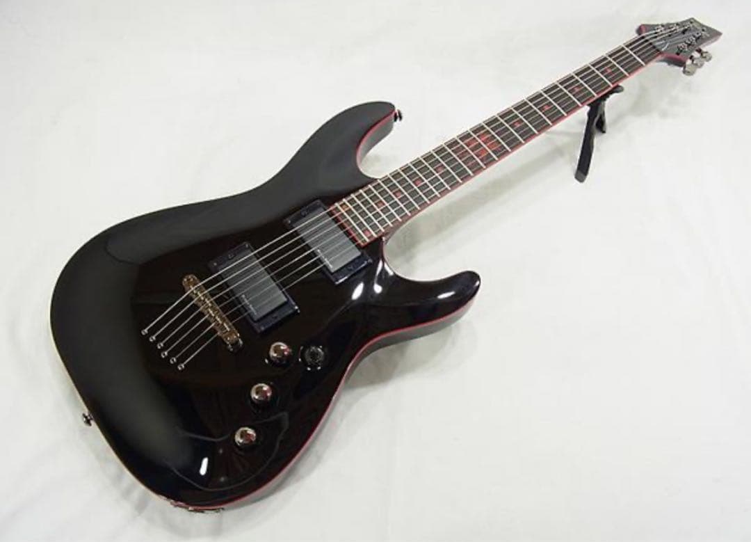 SCHECTER C-1 SHE DEVIL ブラック&レッド