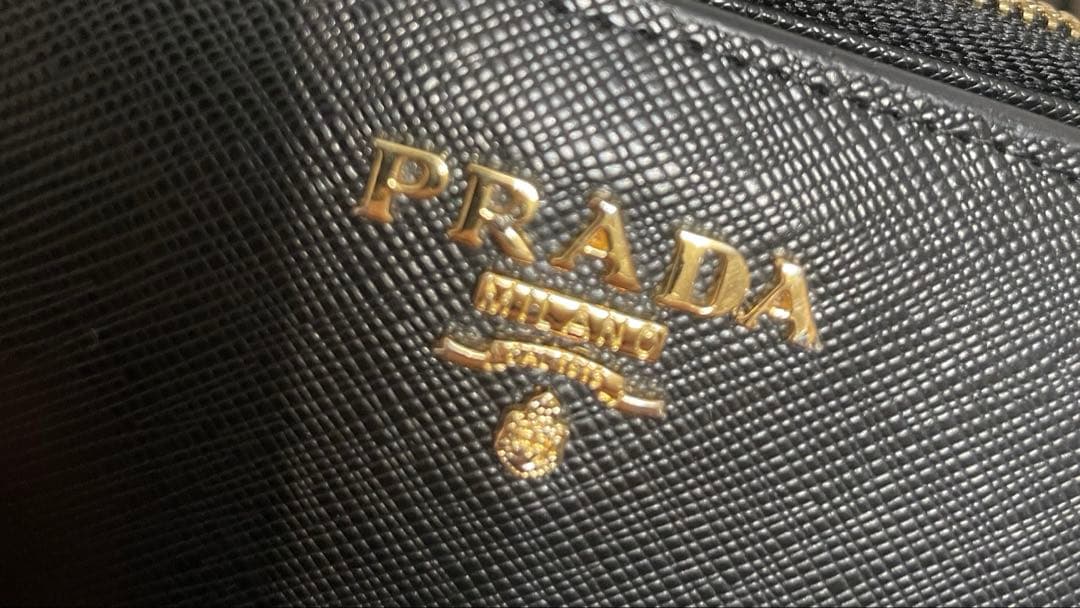 2つ折り財布 ブラック サフィアーノレザー 二つ折り財布