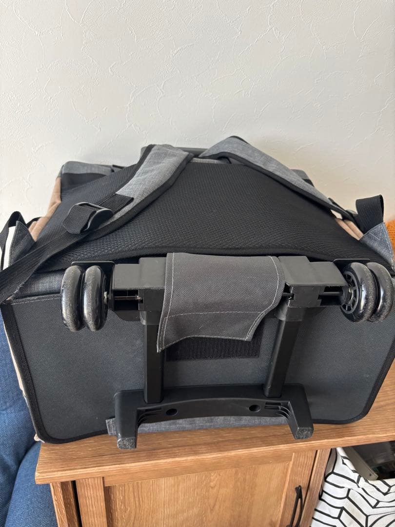 ペット用メッシュ窓付きキャリー