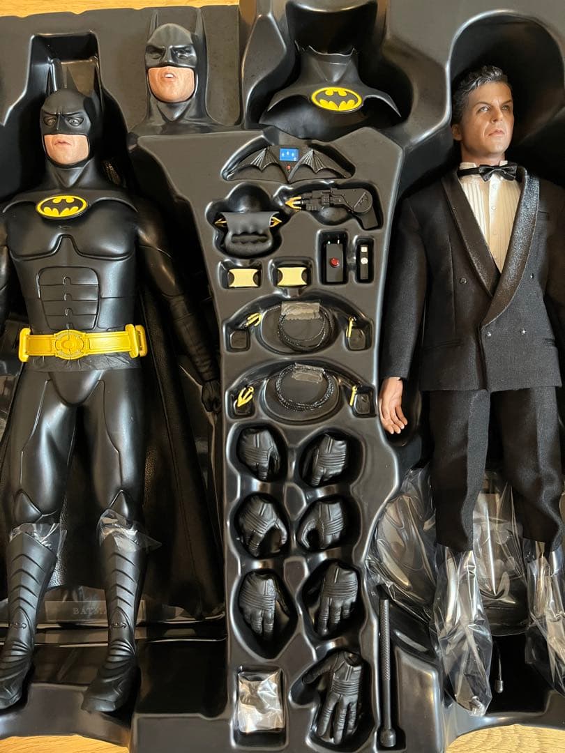 ホットトイズ　mms294 バットマンリターンズ　バットマン&ブルースウェイン