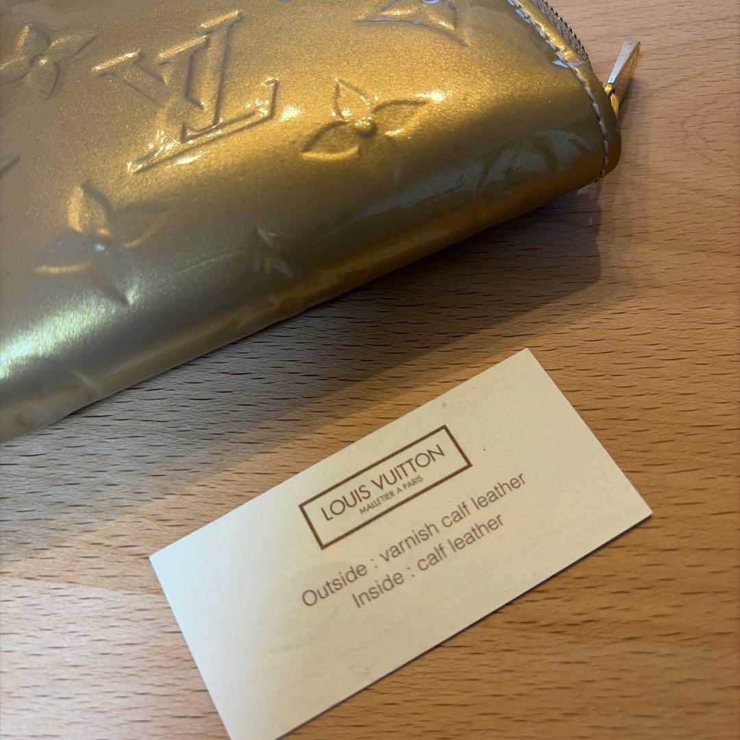 VUITTON ヴィトン　小銭入れ　財布