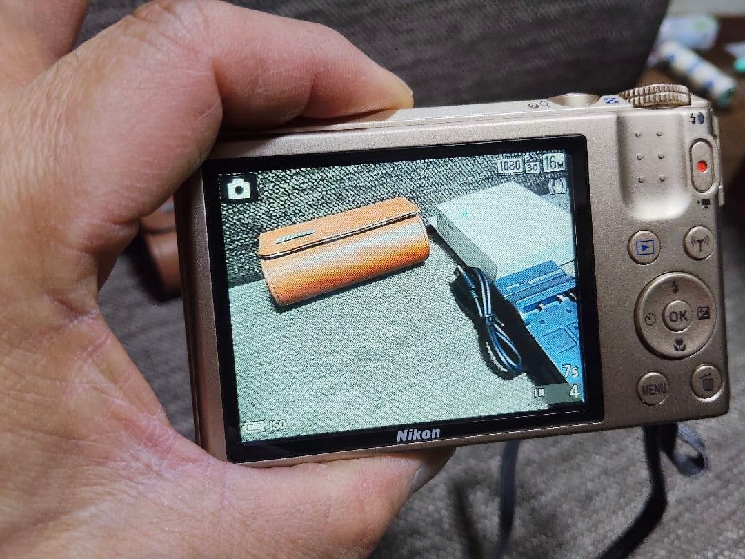 デジタルカメラ Nikon COOLPIX S7000