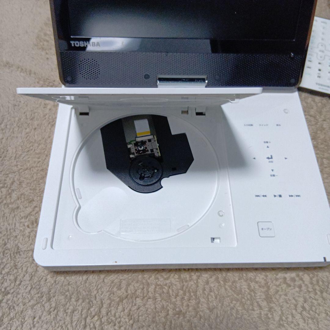 TOSHIBA DVDプレーヤー ホワイト