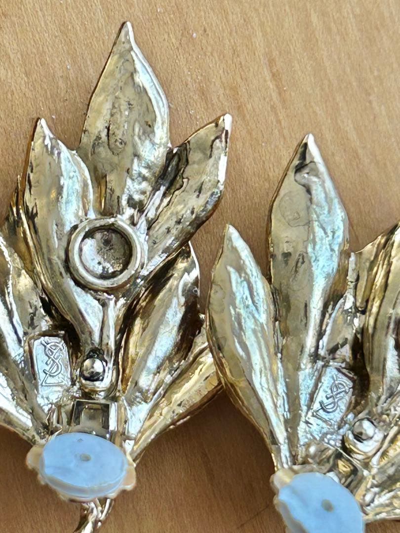 YSL イヴ・サンローラン ブローチ・イヤリングセット 希少価値 大きい