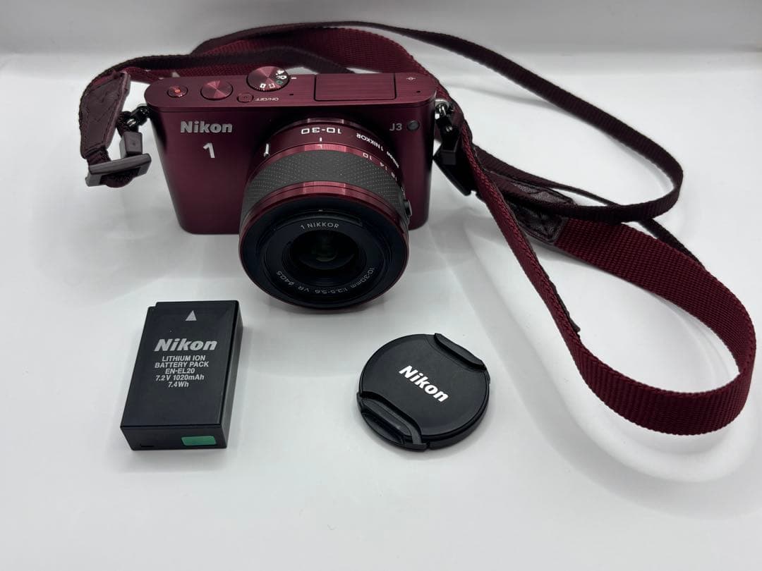 Nikon 1 J3 ミラーレス一眼　デジカメ