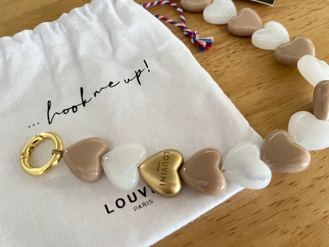 〈週末限定値下げ中〉【LOUVINI】 ハンドストラップ　BEIGE-WHITE