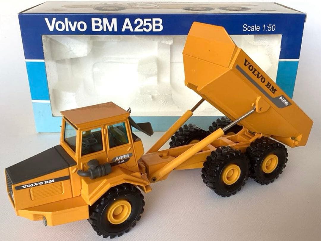 Volvoミニカー　ボルボアーティキュレートダンプ1991年　NZG1:50絶版
