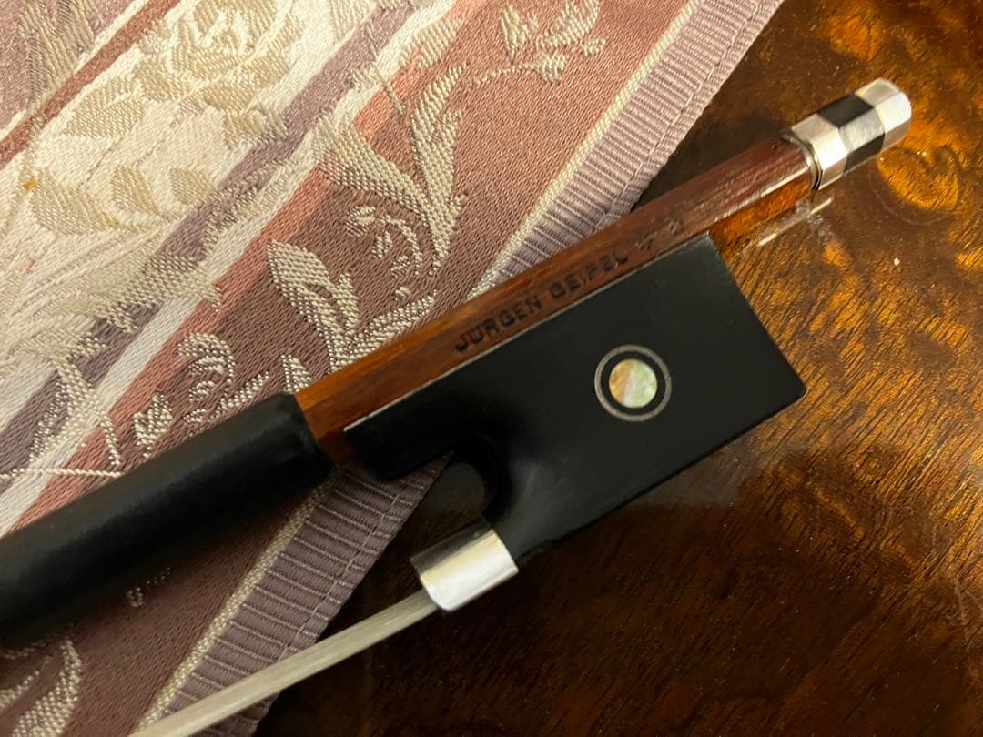 バイオリン弓　4/4 ドイツ弓　刻印　Jurgen Geipel ＊＊