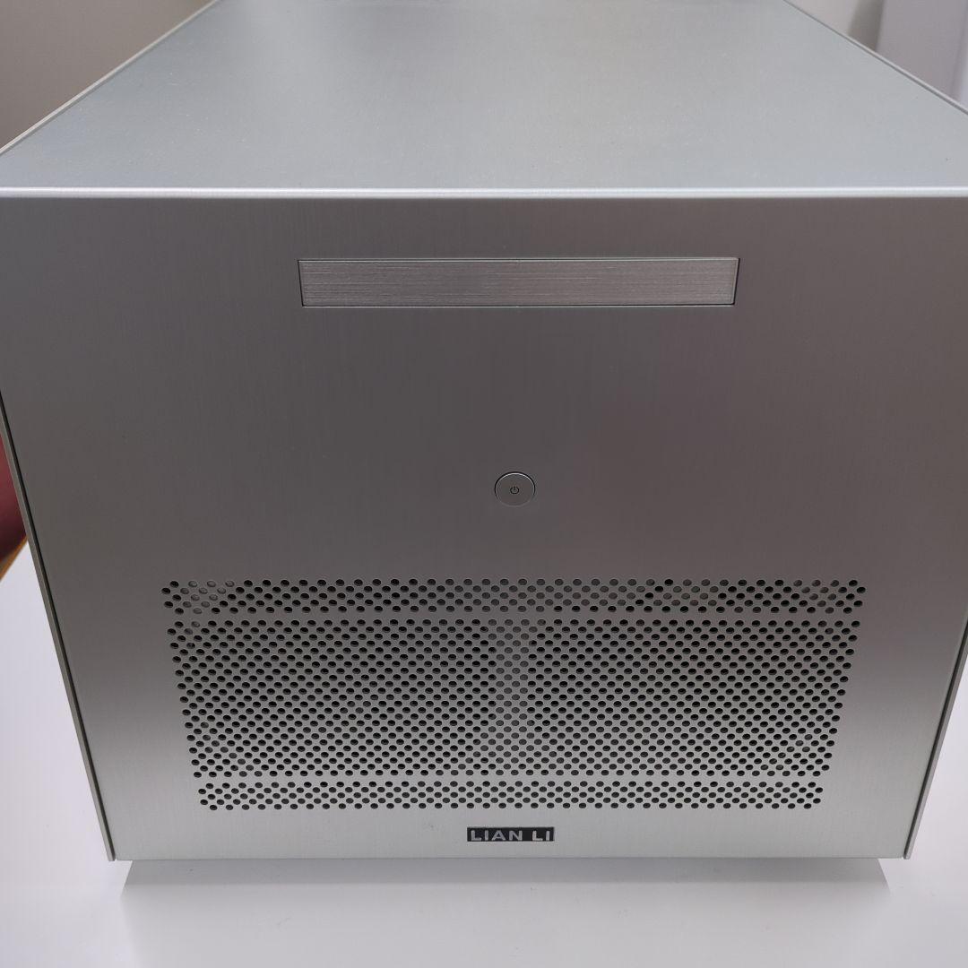 Lian Li キューブ型PCケース PC-V358 シルバー