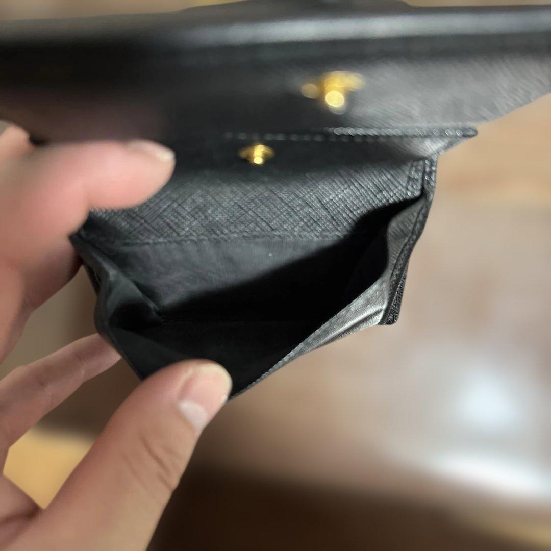 PRADA サフィアーノ　レザー 二つ折り財布