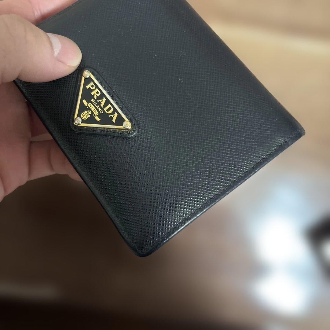 PRADA サフィアーノ　レザー 二つ折り財布