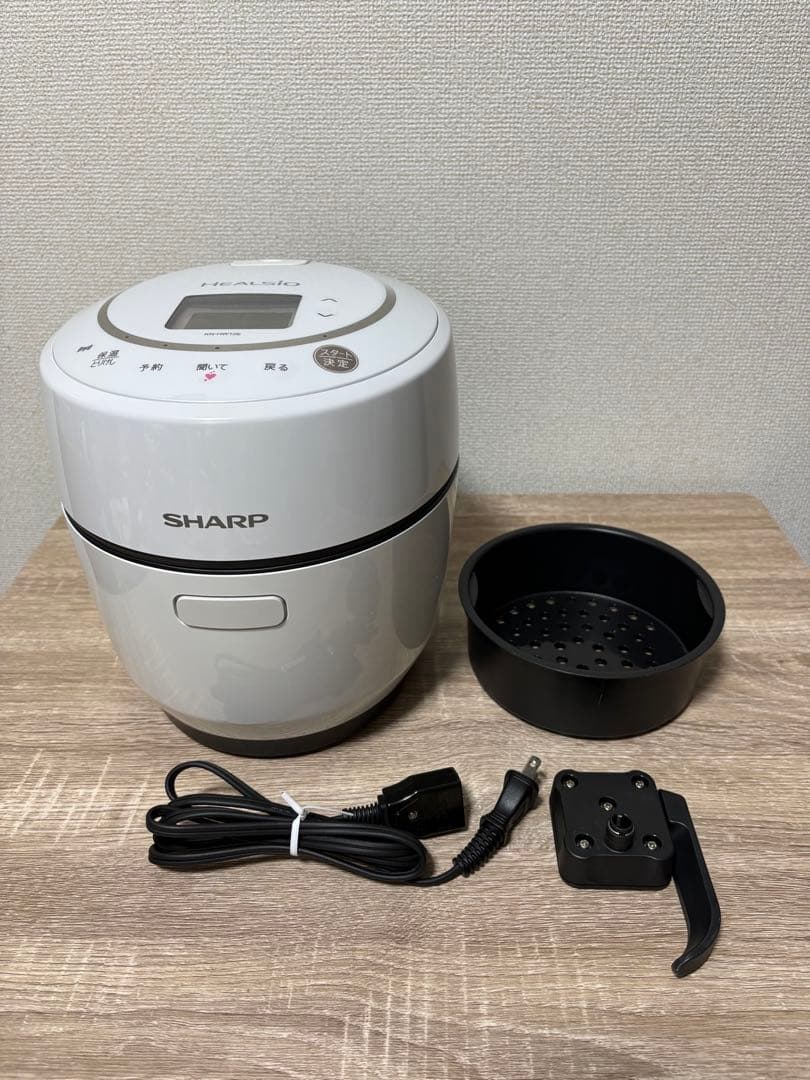 シャープ　ヘルシオ　ホットクック　KN-HW10E