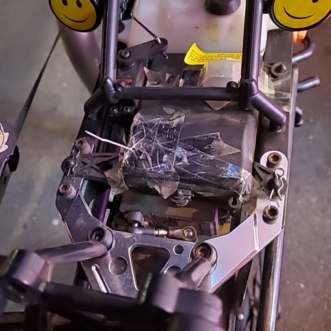 1/5エンジンラジコン29cc オフロードバギー