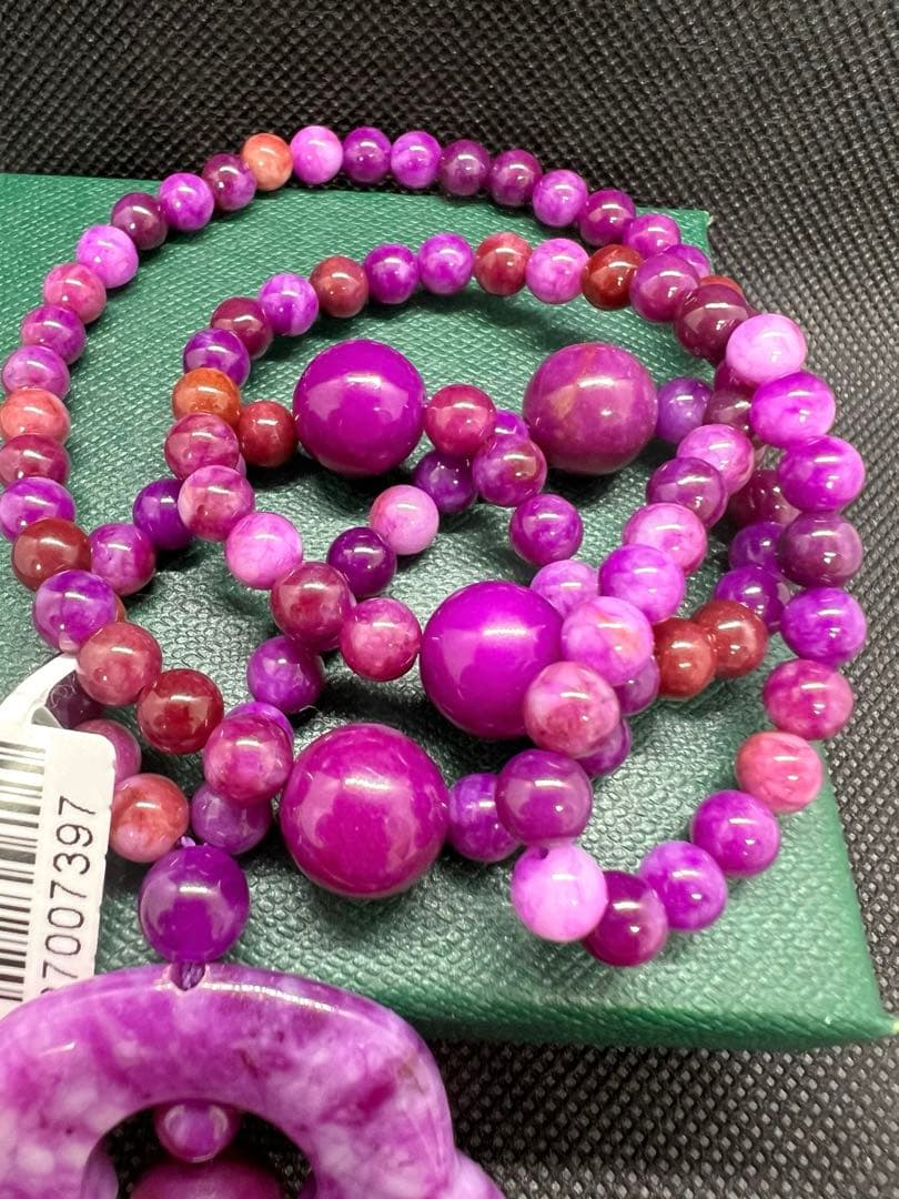 新品　高品質 南アフリカ産 天然舒俱来(スギライト)のネックレス★AB895