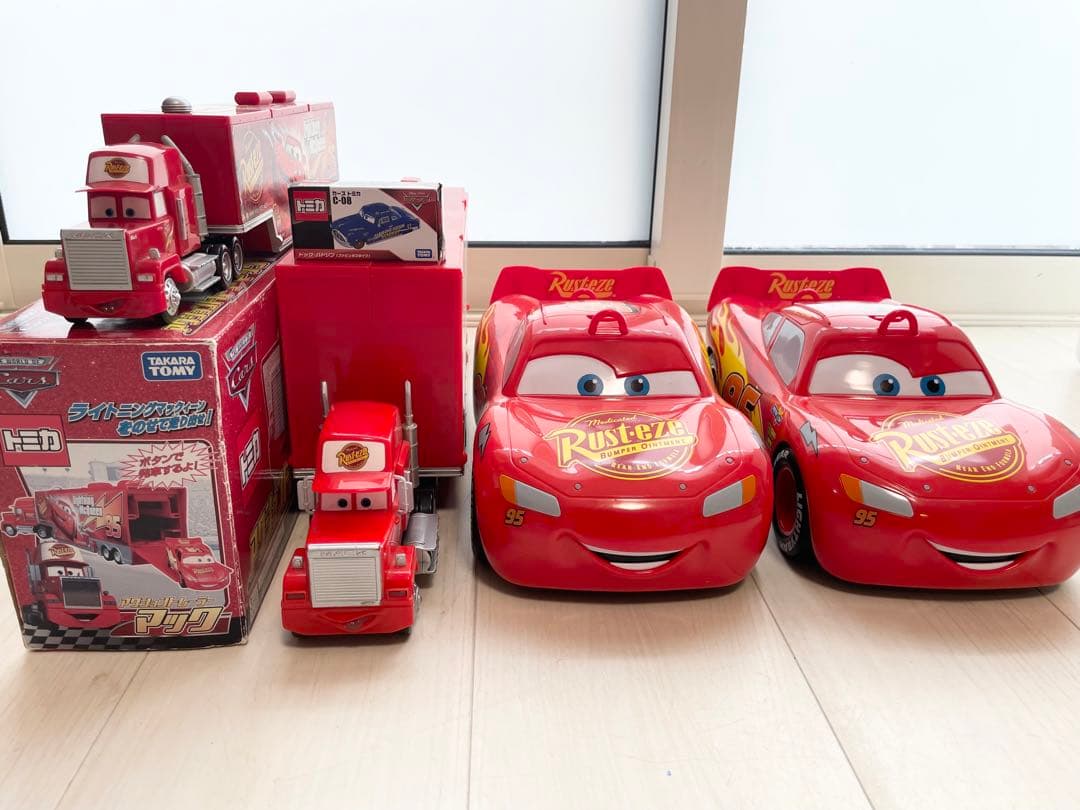 トミカ カーズ マック2台、マックィーン ポップコーンバケット2台、ハドソン1台