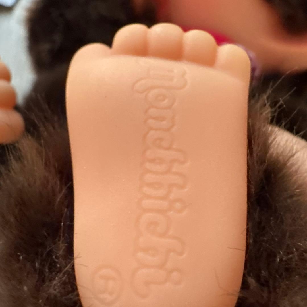 O モンチッチ プレミアムスタンダード M ブラウン ペアで座り