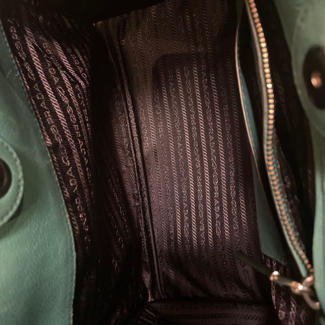 PRADA ハンドバッグ　グリーン　ショルダーストラップ付き