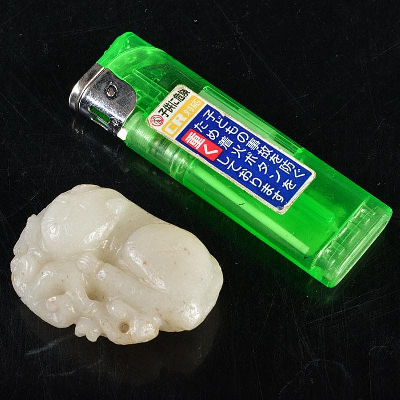 中国　玉石白玉彫刻　神獣　根付　置物　M　R5995E