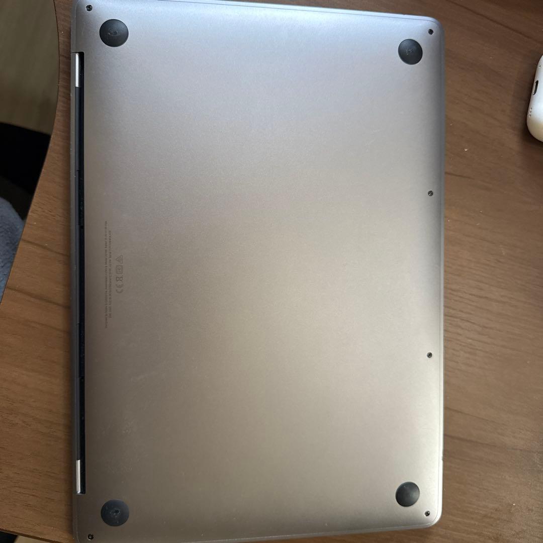 MacBook Pro シルバー 2019 256gb 13インチ　ジャンク