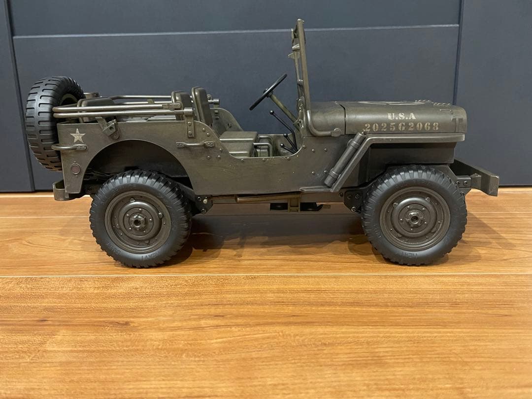 限界値下げウィリスジープ1/10ラジコンc8815ミリタリーウェザリングカスタム