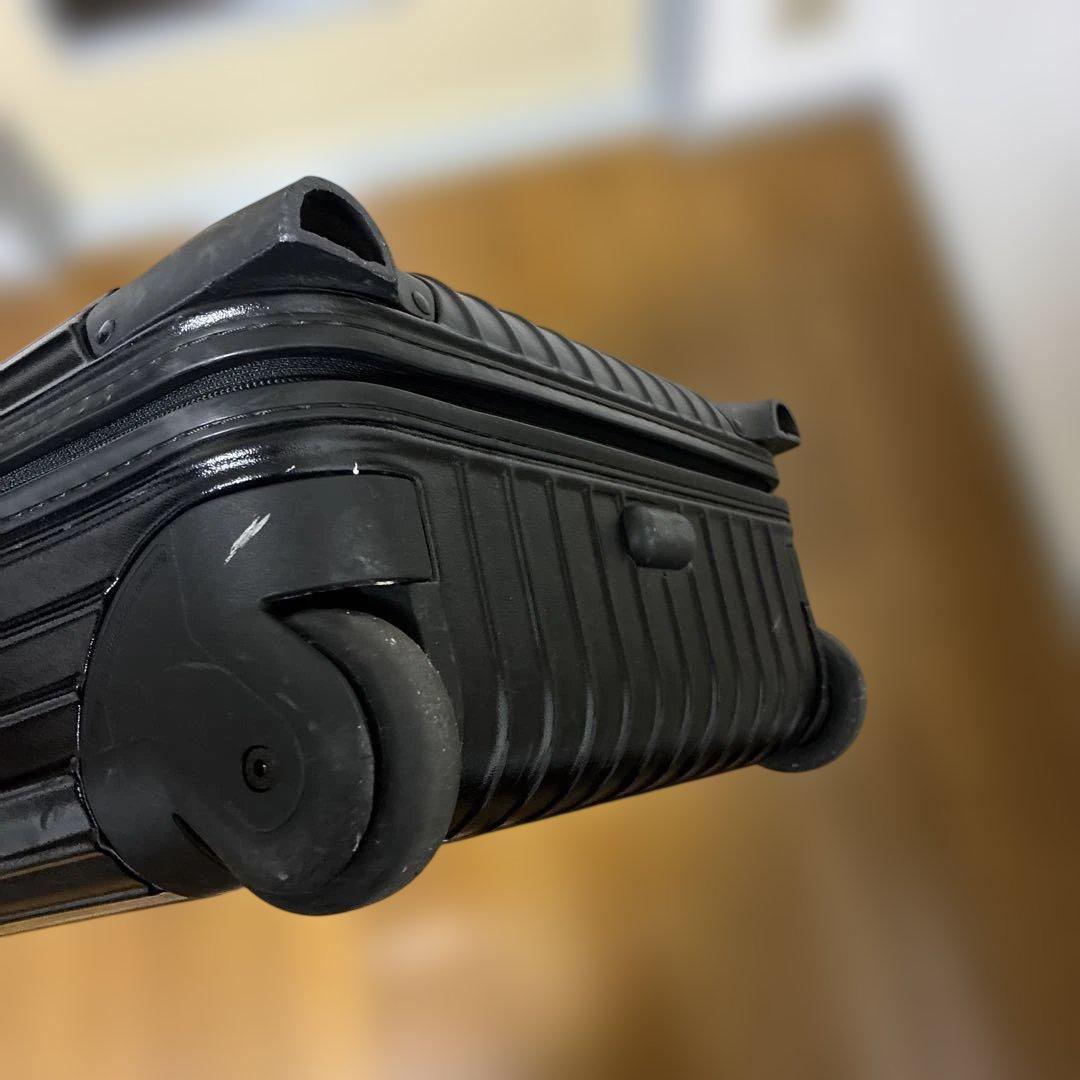 リモワ　RIMOWA サルサ　ブラック 中型　35リットル