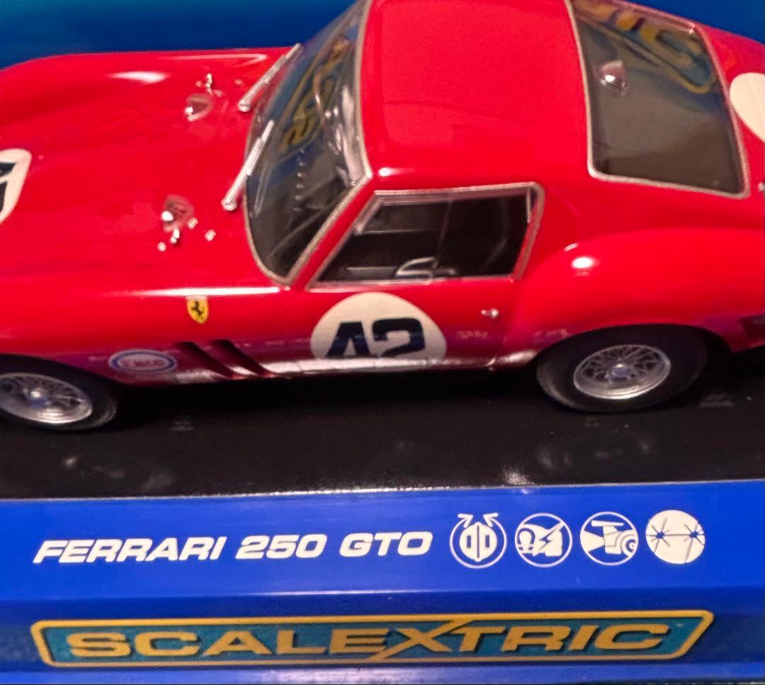 スロットカー フェラーリ 250 GTO 絶版品