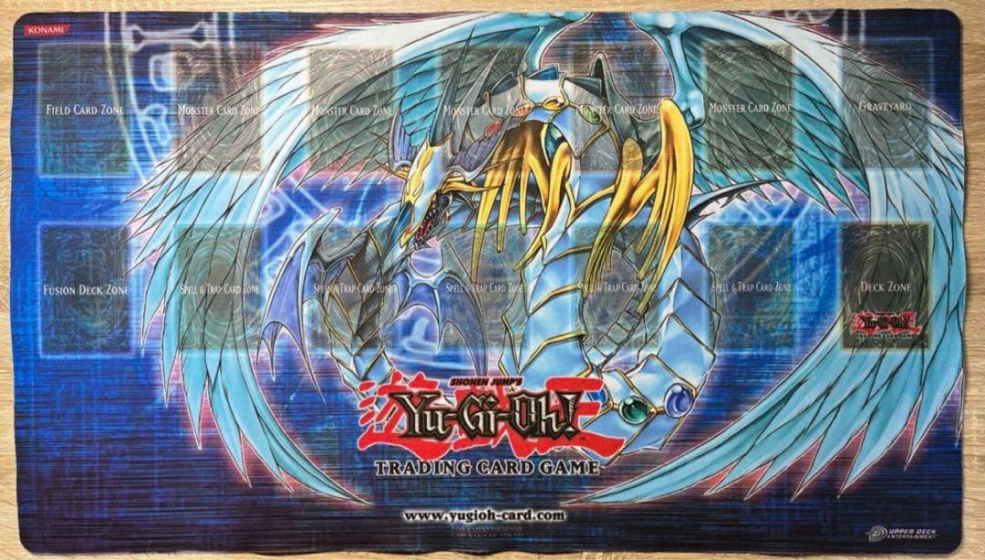 遊戯王 究極宝玉神 レインボードラゴン 公式 プレイマット、スリーブ