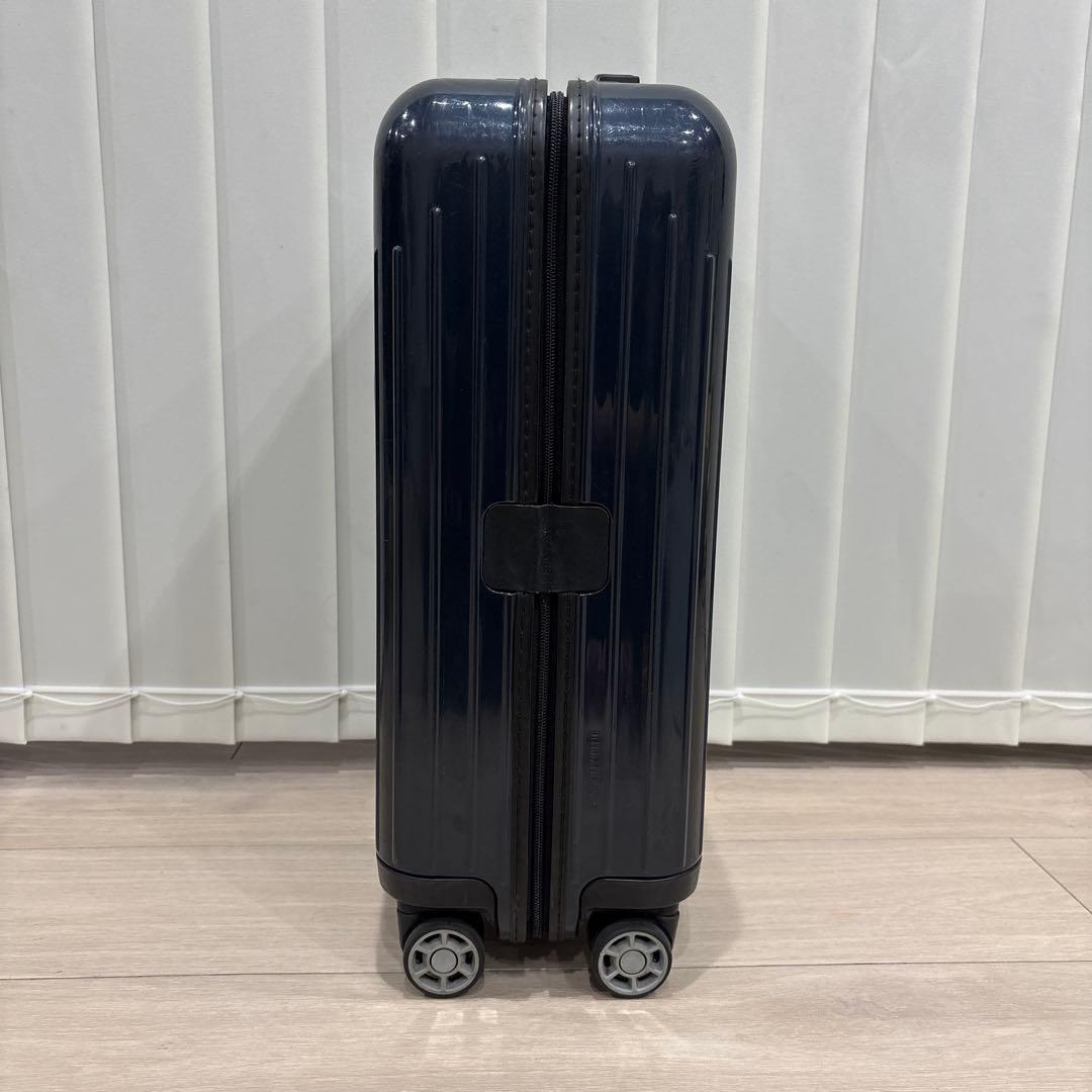 RIMOWA 機内持ち込み　四輪　サルサエアー　33L キャビン