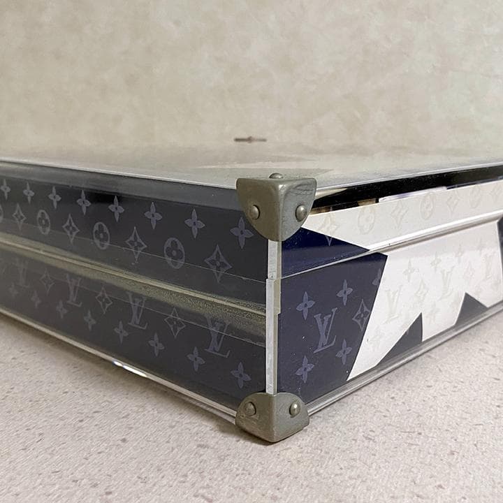 【限定品】 ルイヴィトン VISIONAIRE ヴィジョネア　The Game