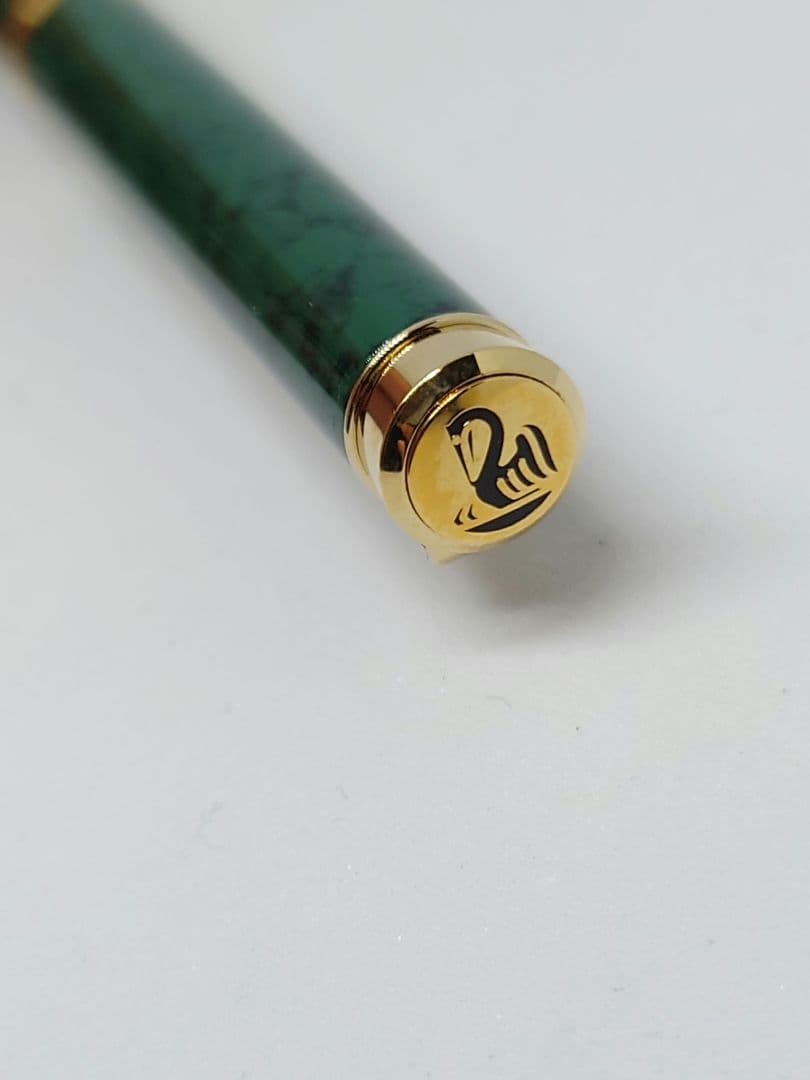 ペリカン　ニュークラシック　ボールペン　希少　 マーブル　グリーン　廃盤　レア