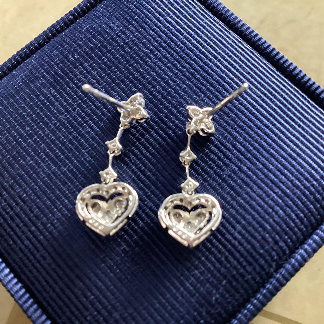 K18WGダイヤモンドピアス　1ct