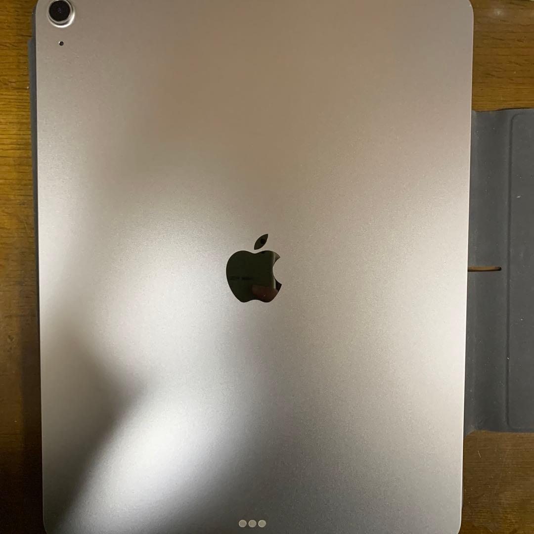 iPad Air M3 13インチ　　超美品　ケース付き