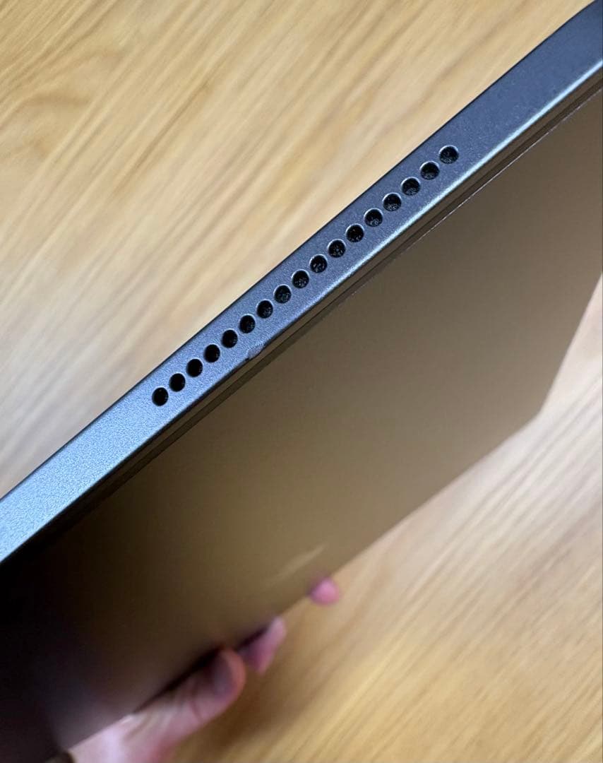 12.9インチ iPad Pro 128GB（第4世代）