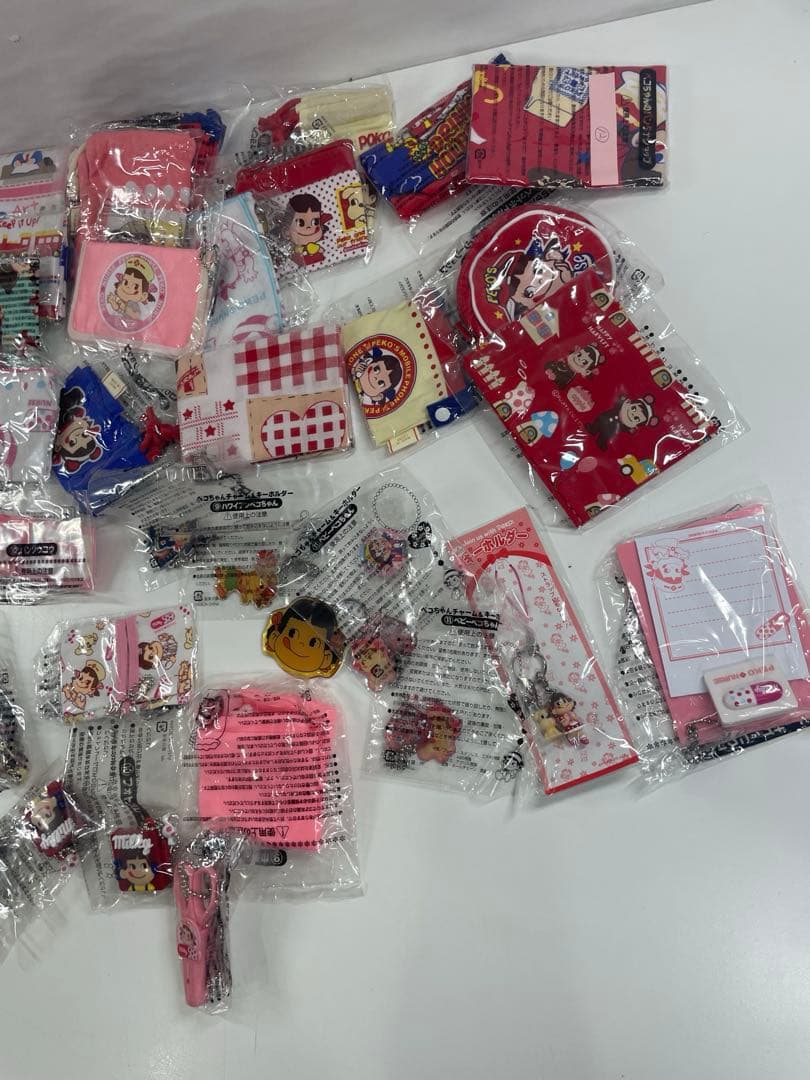 ア*ビ様 ペコちゃん グッズ キーホルダーセット 大量 引退セット