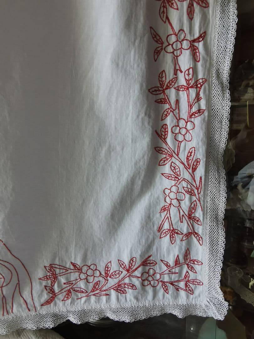 アンティーク仏/独 イエスの聖心 レッドワーク クロシェ編レース リネンクロス