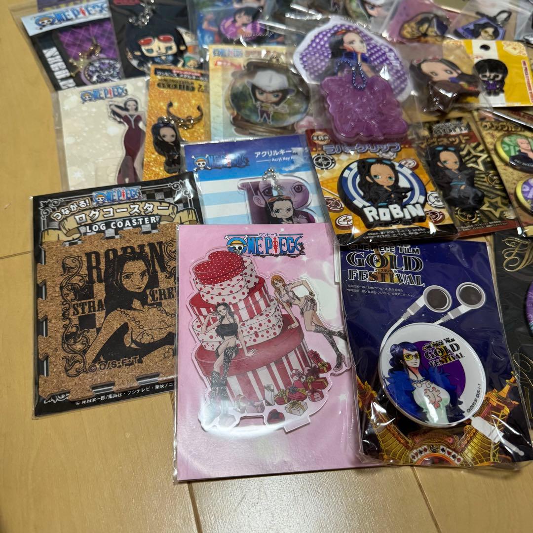 ONEPIECE ロビン BD缶バッチ セット