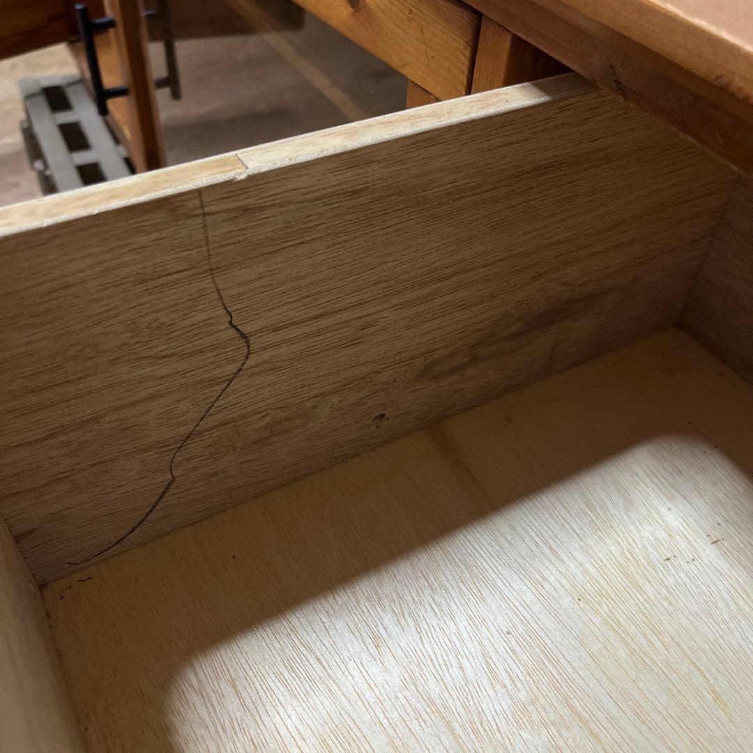 レトロなテレビボード