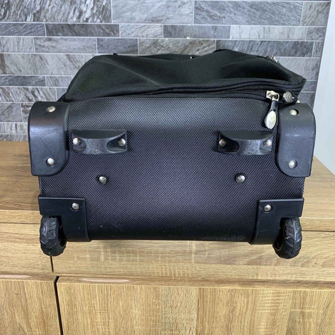 北欧　hummel　ヒュンメル　キャリーケース　機内持ち込み可能サイズ