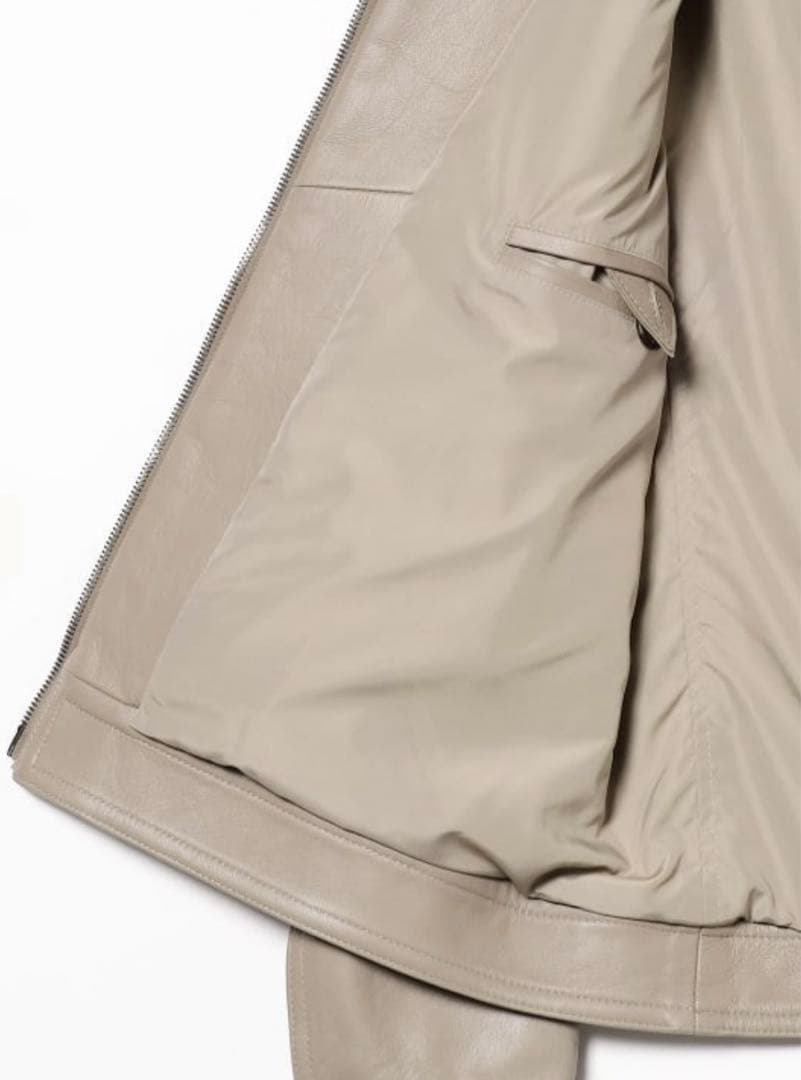 アルフォートクラシック　新品BEAMS別注 EMMETT JURI 46