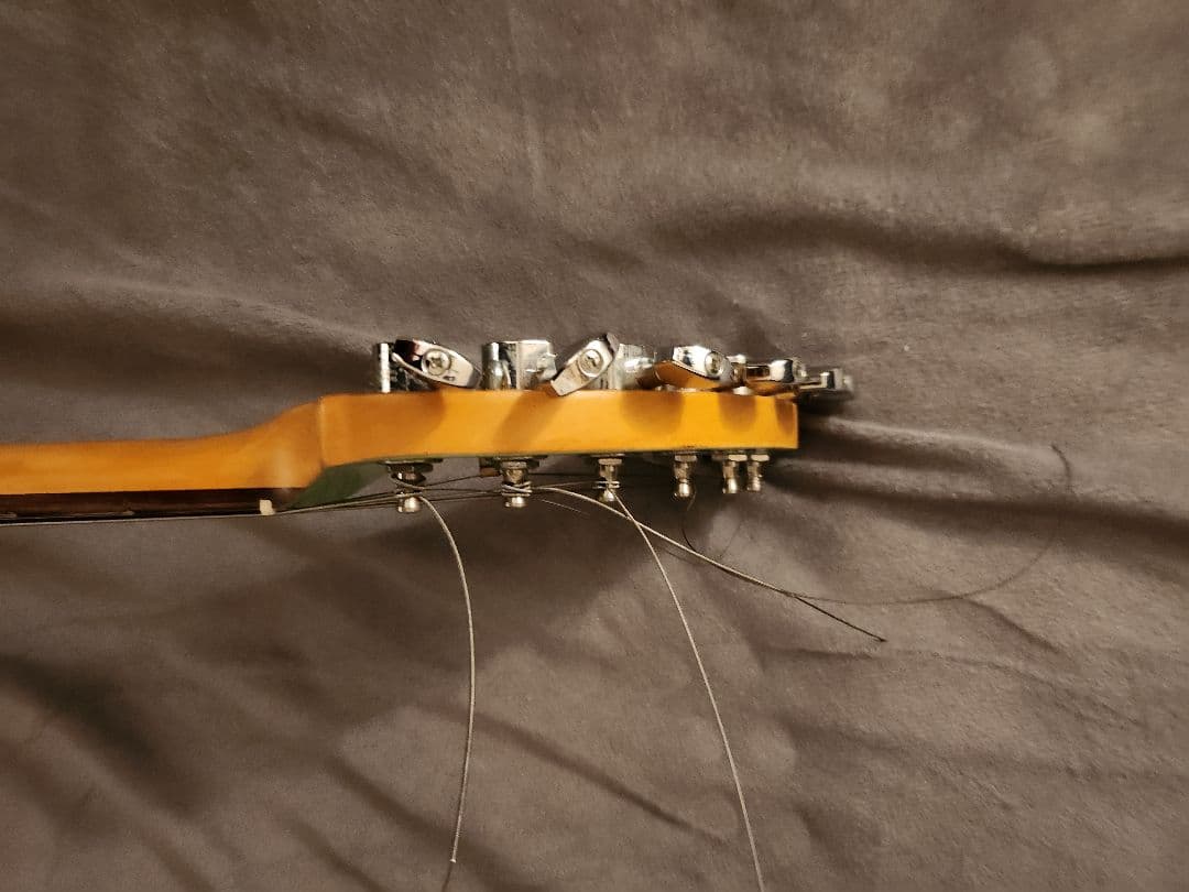 フェルナンデス ZO-3 グリーン アンプ内蔵ミニギター【ジャンク品】