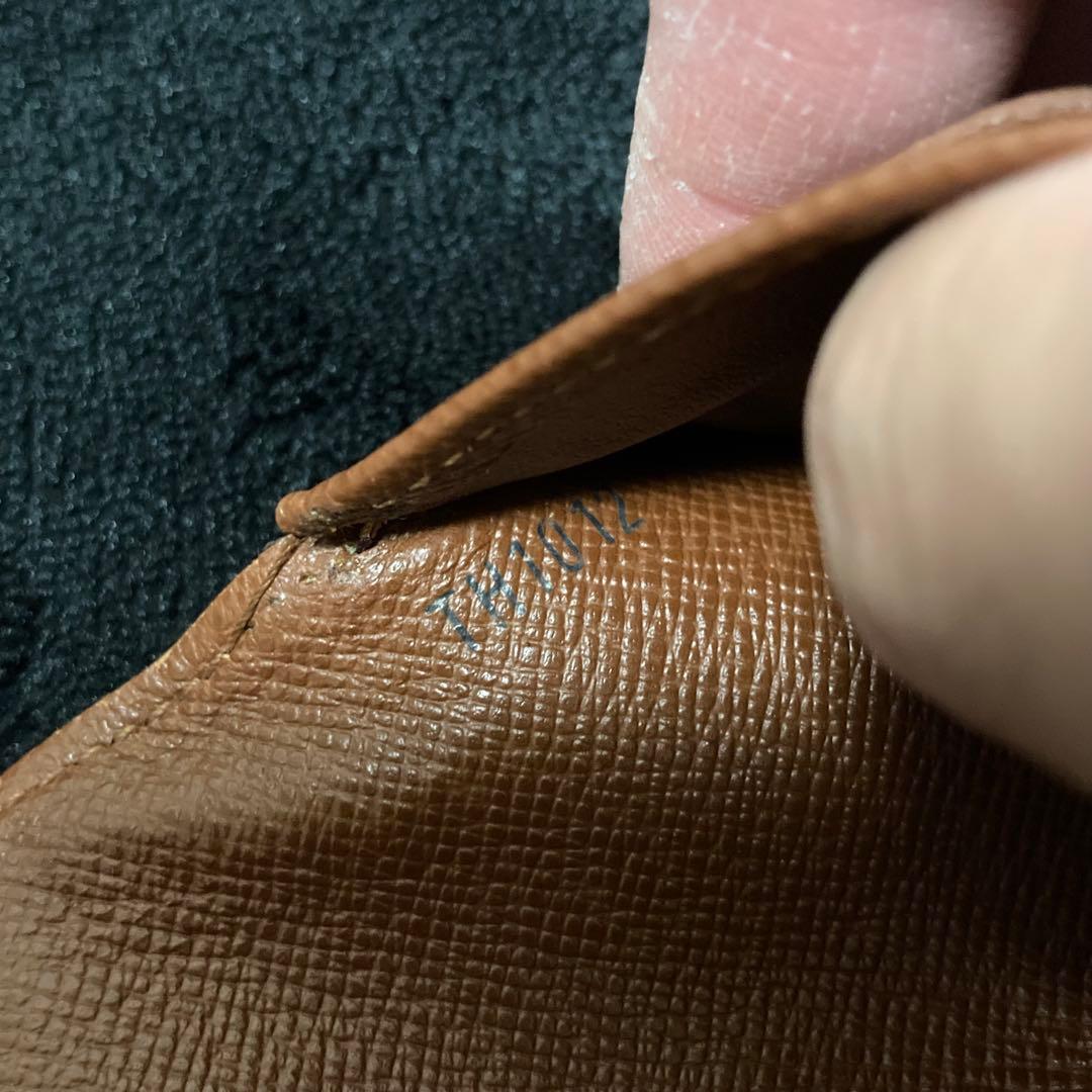 LOUIS VUITTON ポルトトレゾール インターナショナル M61215