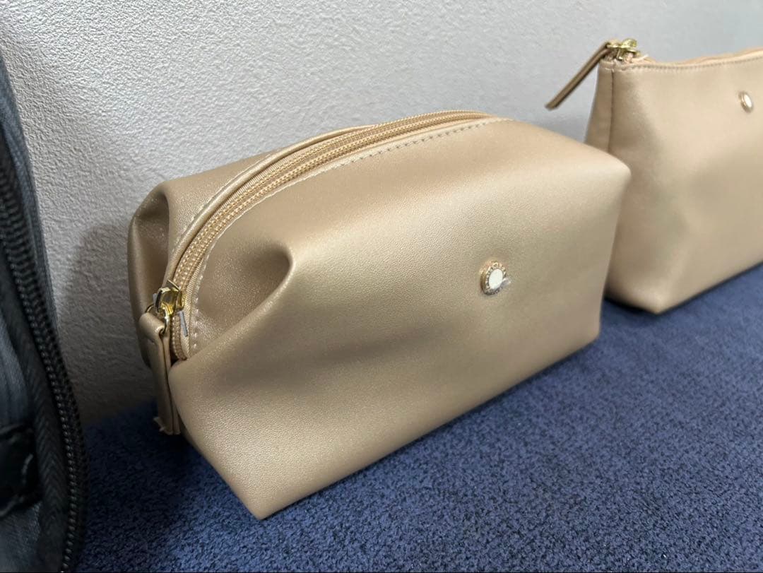 エミレーツ航空 ビジネスクラス アメニティ ブルガリ 4点セット