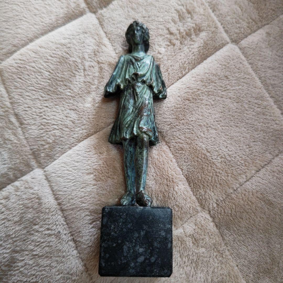 ブロンズ像 ARA KUNST