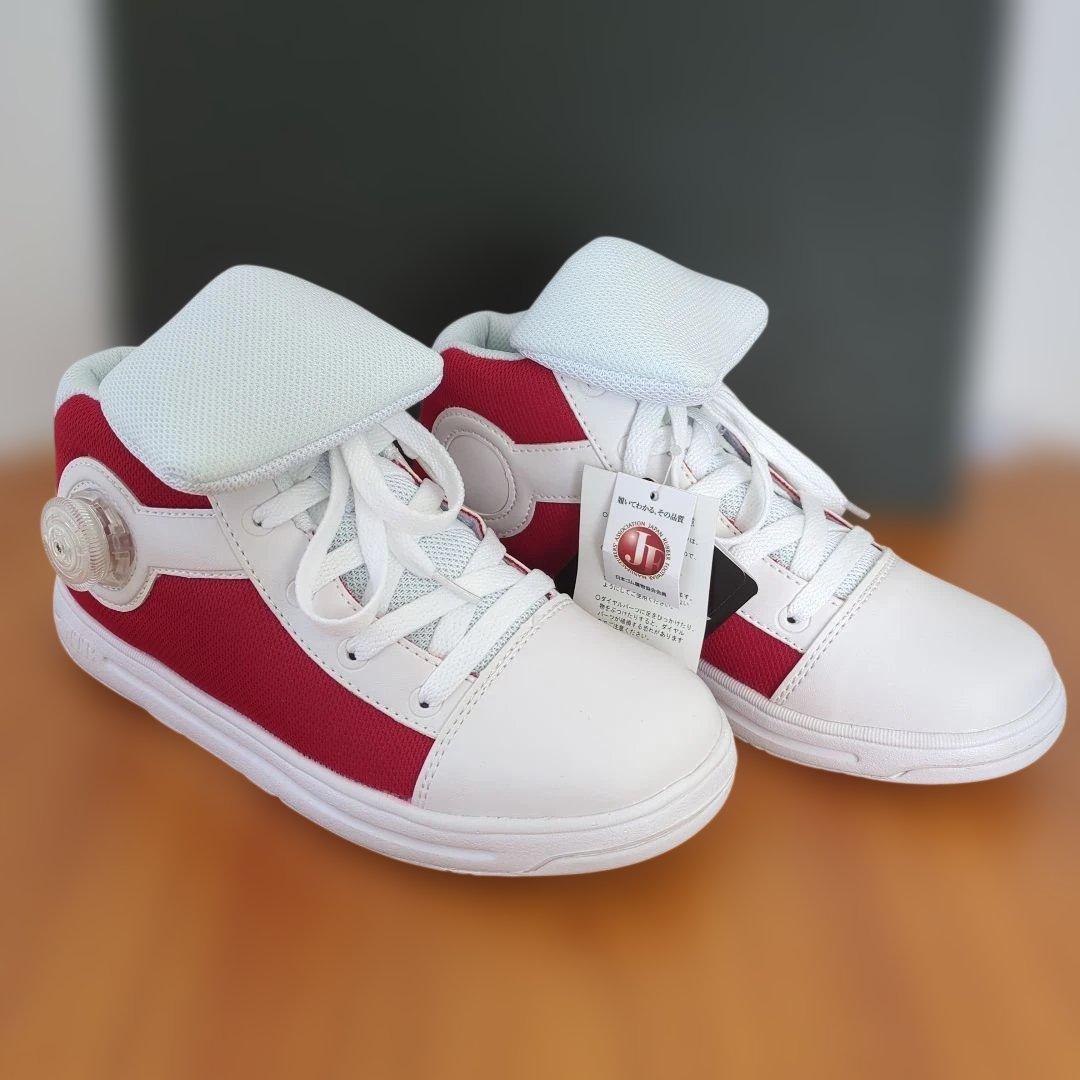 名探偵コナン　シューズ　キック力増強シューズ 赤色23.0cmEE　新品未使用