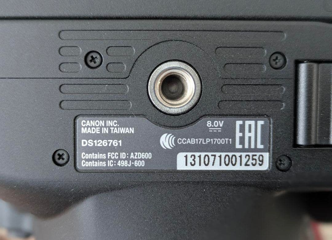 一眼レフカメラ Canon カメラ EOS Kiss X10 レンズ付き