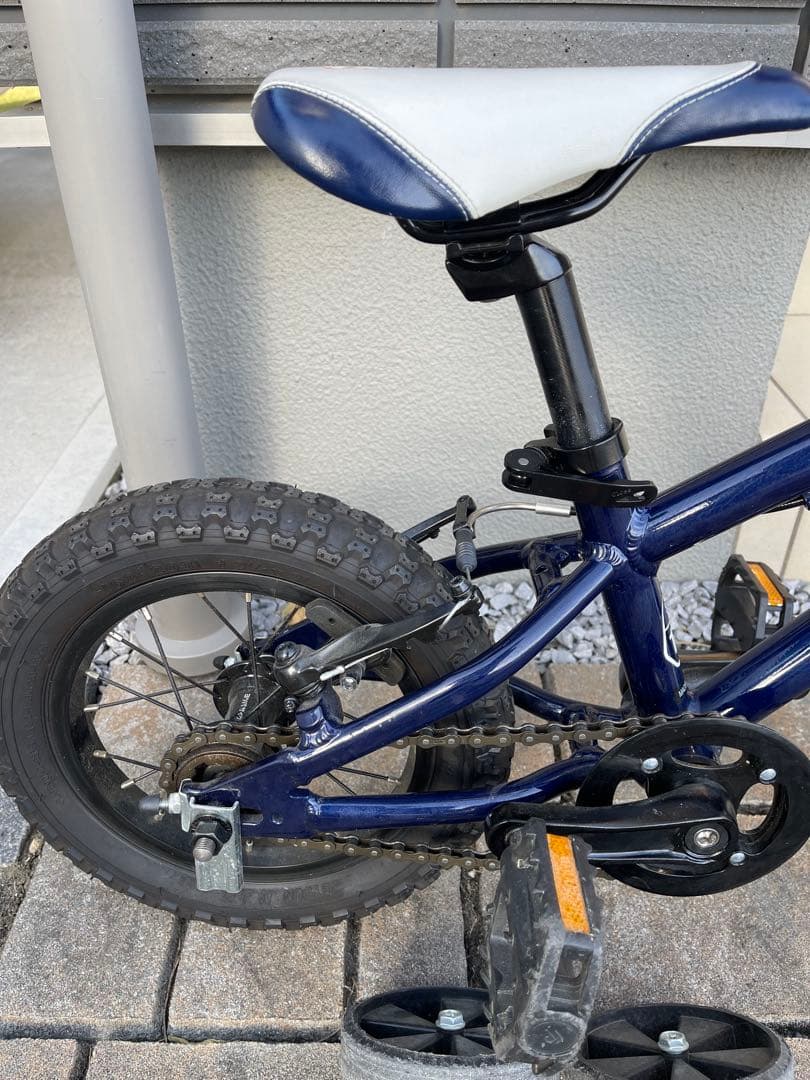 ヨツバサイクル 幼児用自転車 補助輪付き　12サイズ　手渡し1.4万円