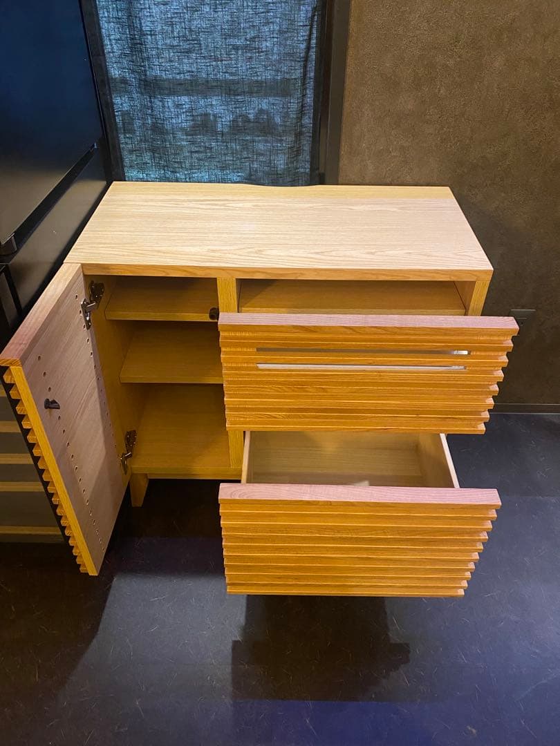 【引き取り限定】北欧風 木製キャビネット サイドボード 収納棚