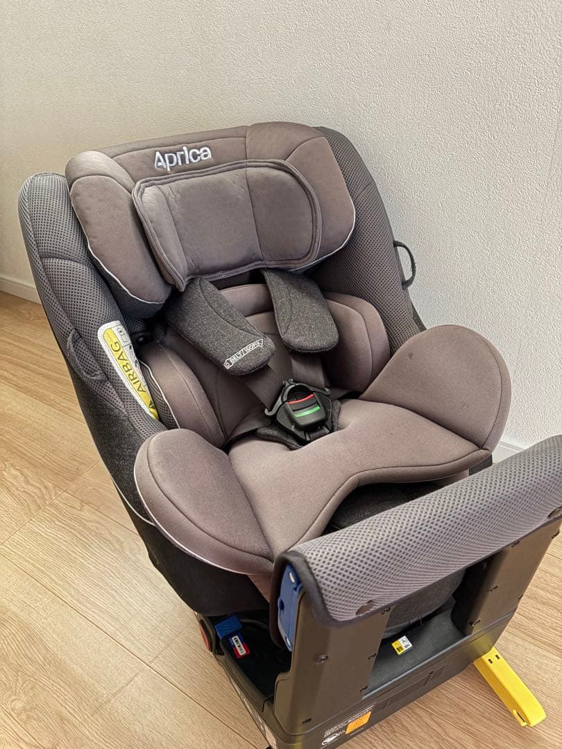 Aprica クルリラ　プレミアム　ISOFIX シートベルト