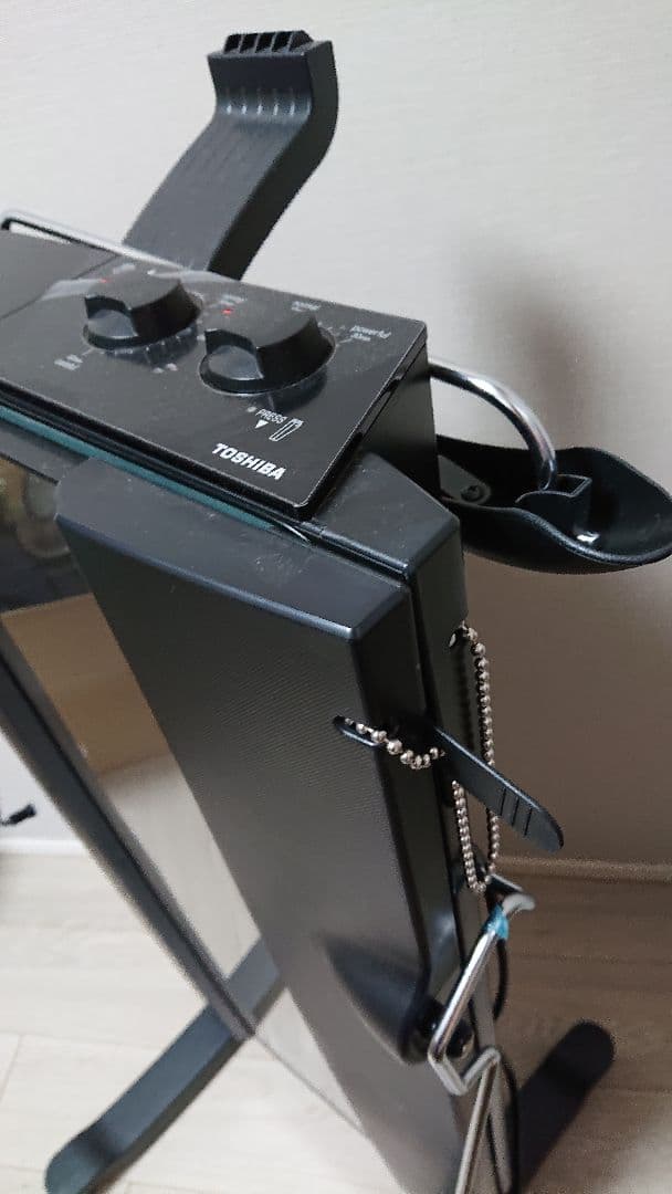 東芝   ズボンプレっサー   ＨＩＰ－T１００